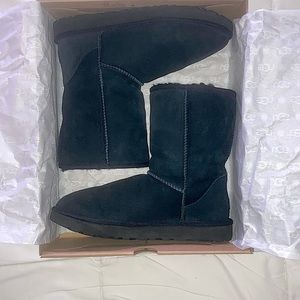 Ugg Classic Short II